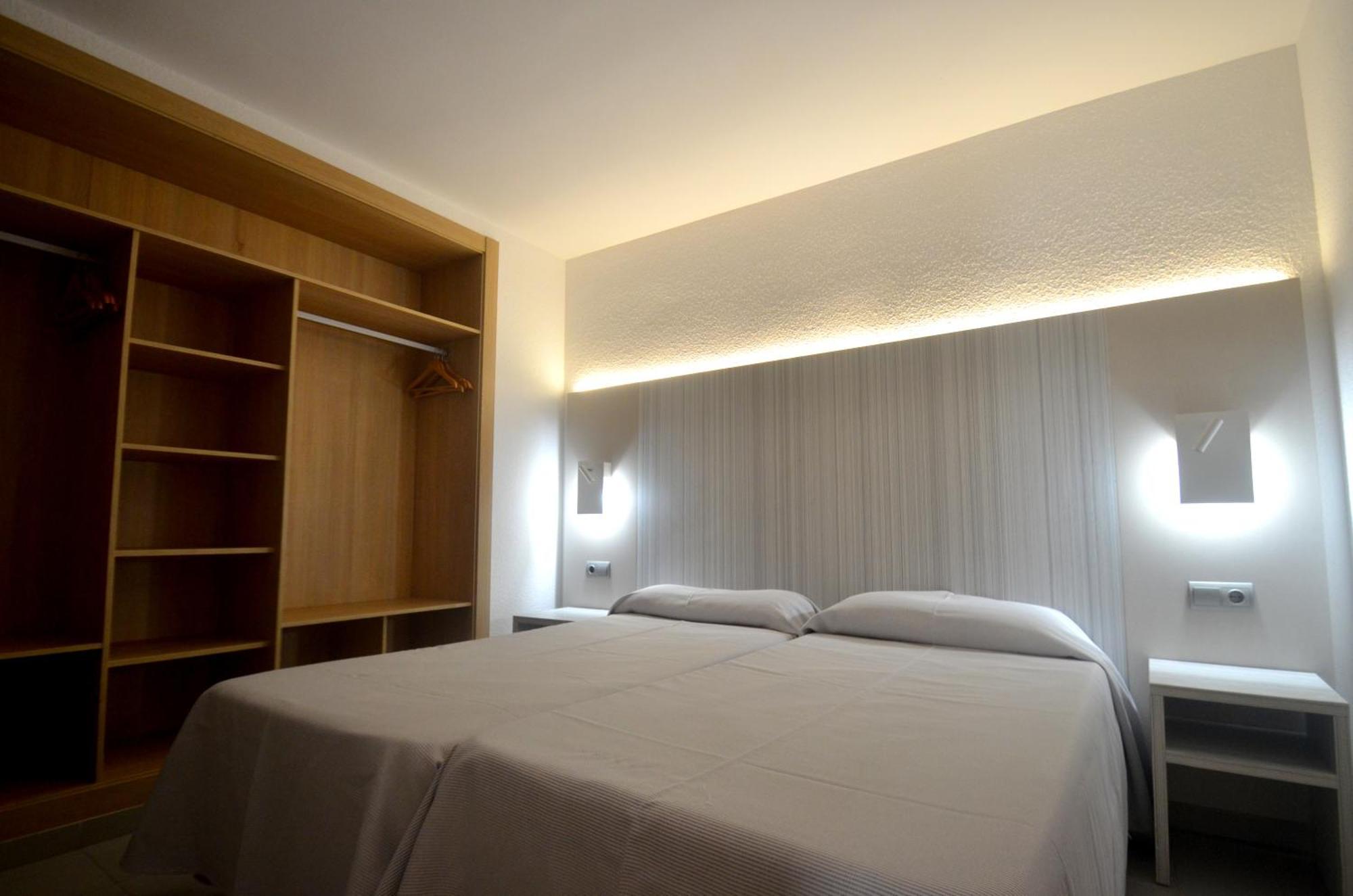 Apartamentos Jet - Adults Only Playa d'en Bossa Exterior foto