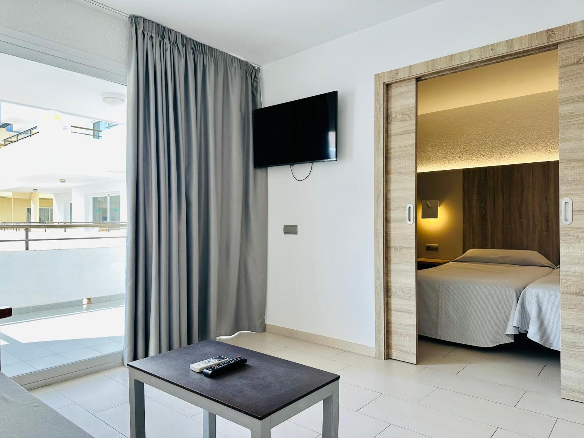 Apartamentos Jet - Adults Only Playa d'en Bossa Exterior foto