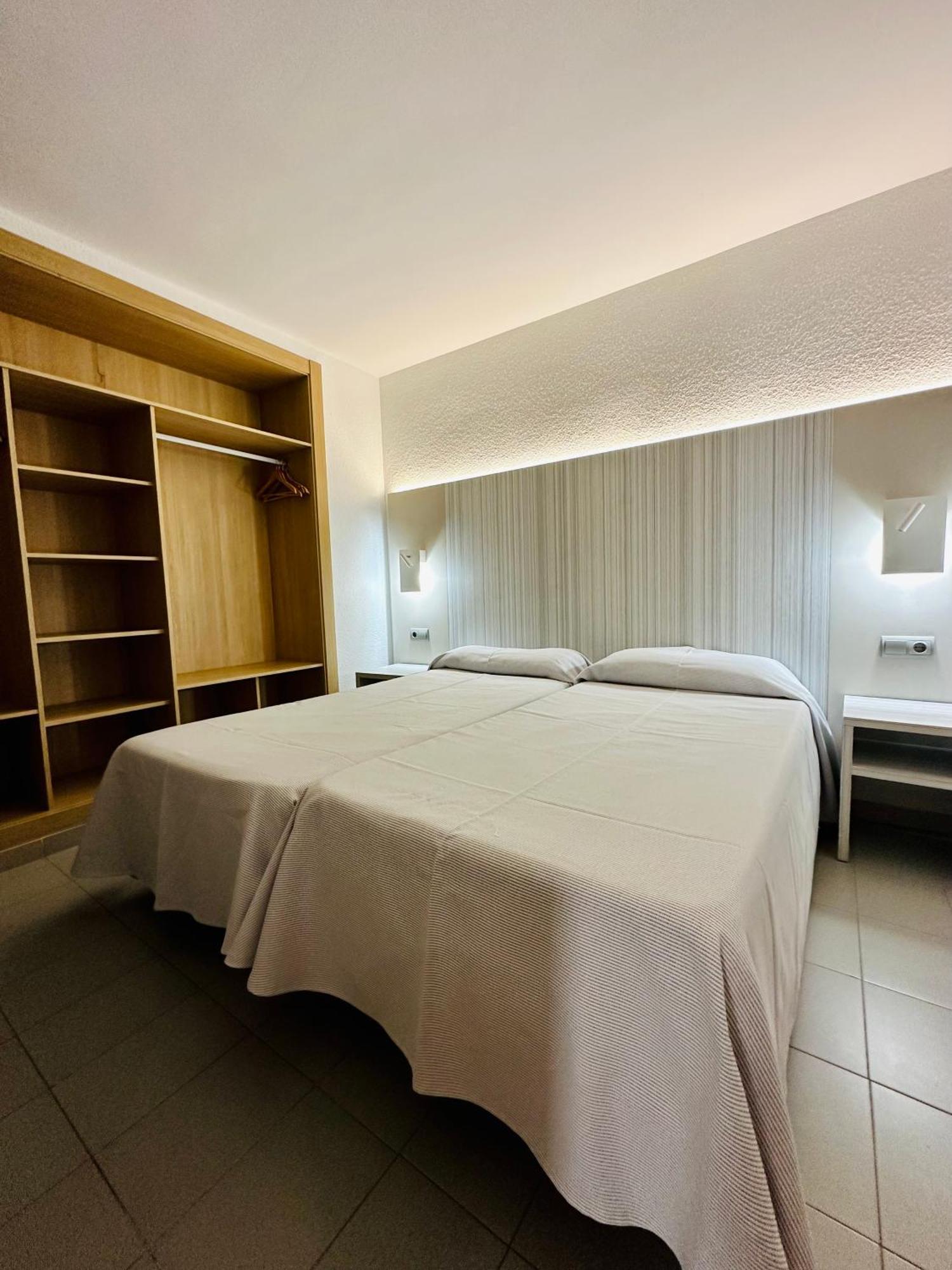Apartamentos Jet - Adults Only Playa d'en Bossa Exterior foto