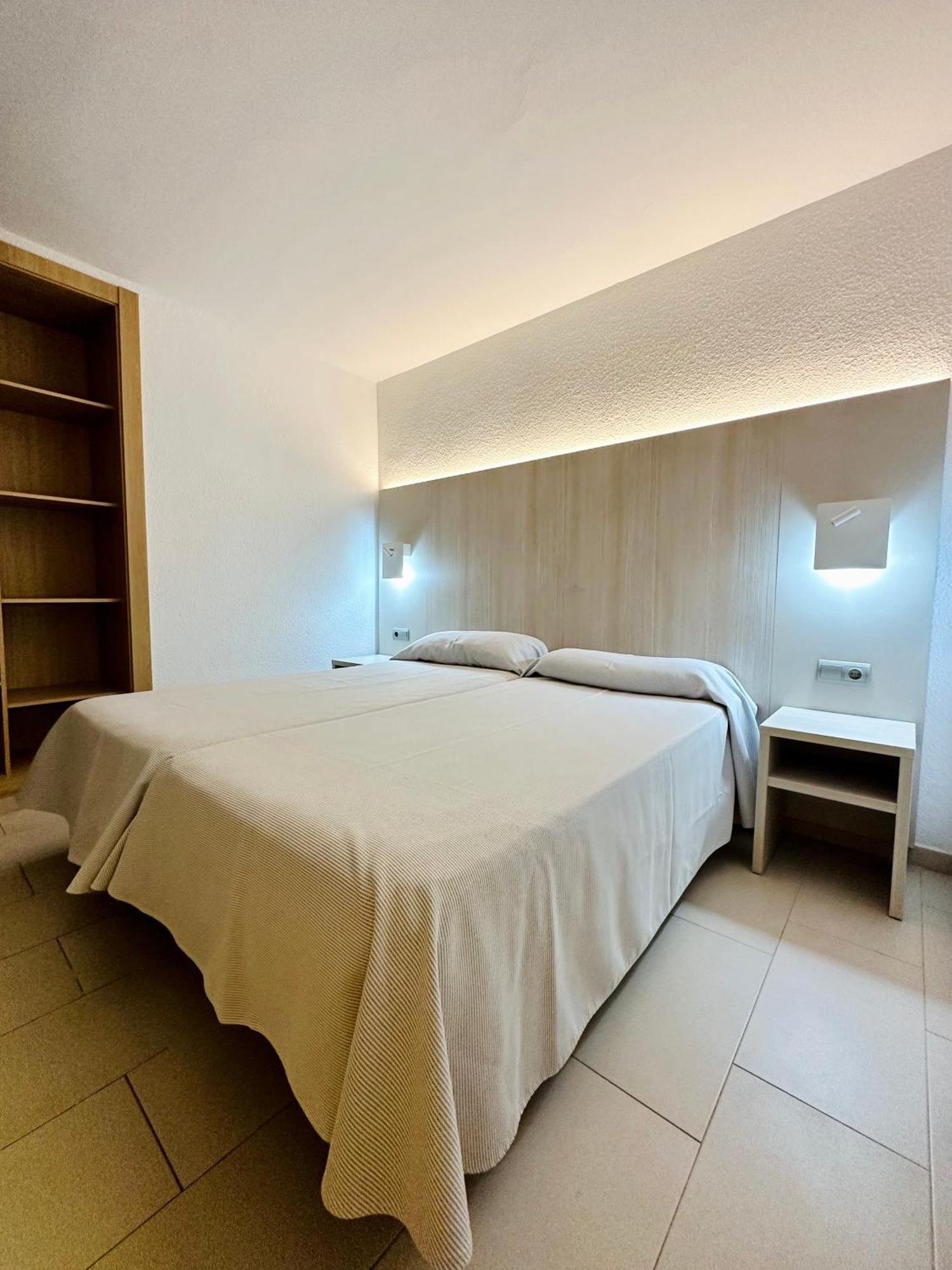 Apartamentos Jet - Adults Only Playa d'en Bossa Exterior foto