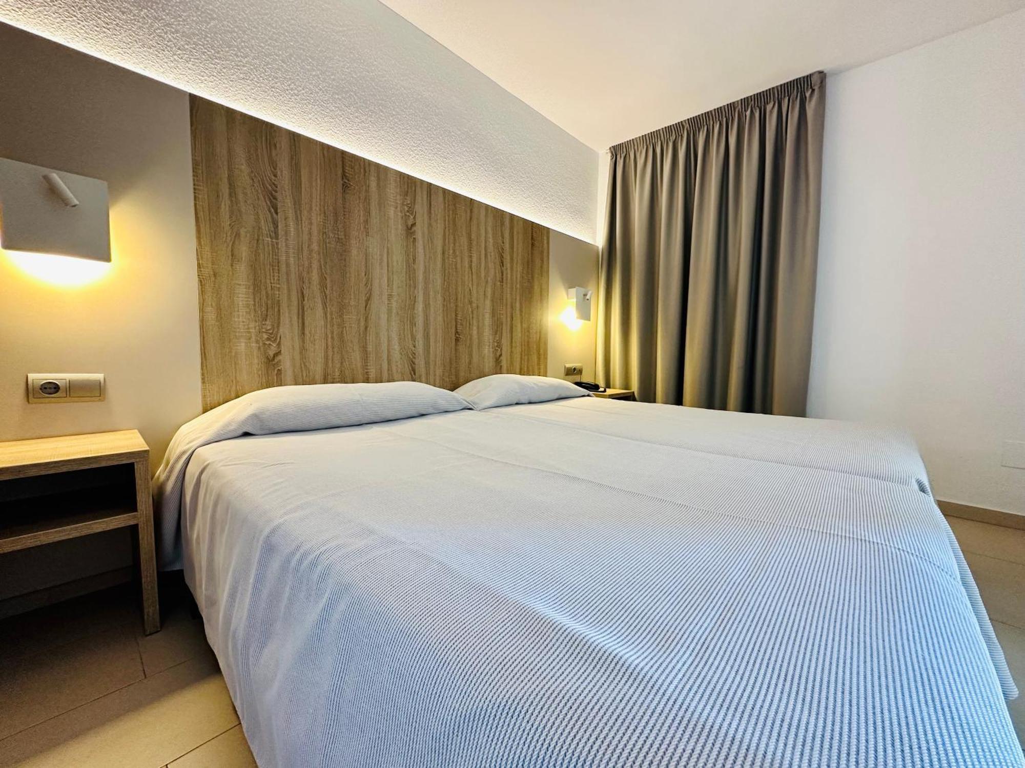 Apartamentos Jet - Adults Only Playa d'en Bossa Exterior foto
